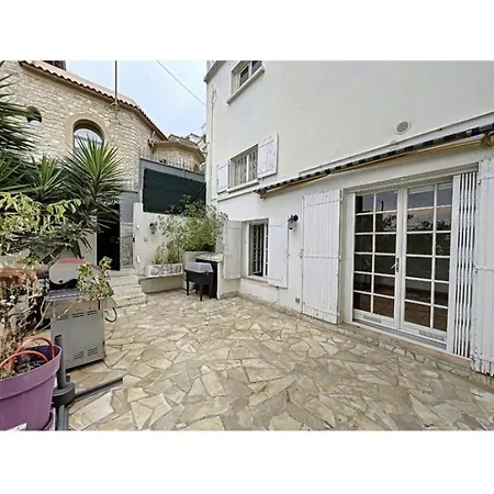 Matama Nyaraló Cannes